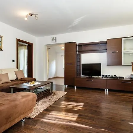 Apartment Premium Near Center And With Parking Krk Town
